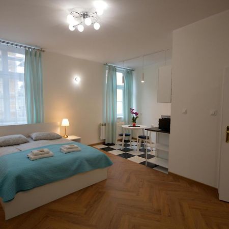 Royal Castle Apartments Krakow Bagian luar foto